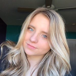 Meet your Posher, Bailey